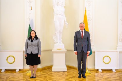 Посланик Селвер Халил връчи акредитивните си писма на президента на Република Литва